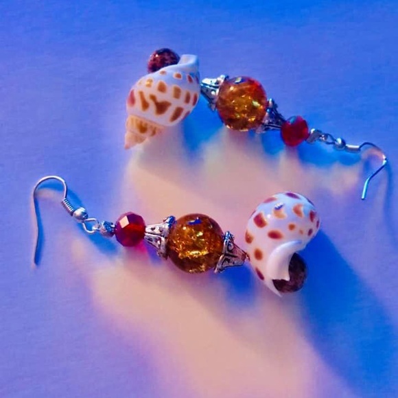 HandMade Shell Earrings  🐚 - Picture 3 of 3